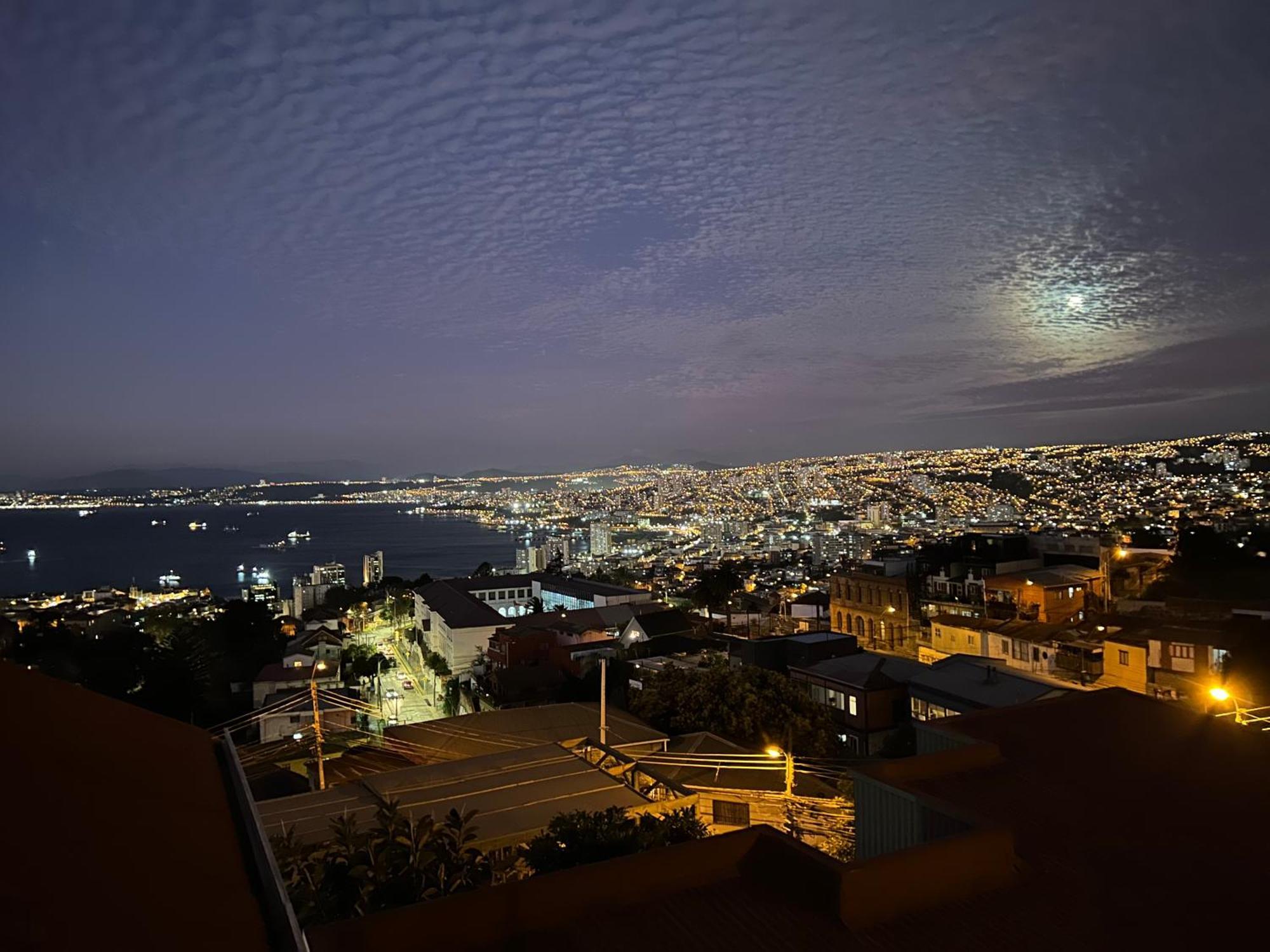 Hotel Faro Azul Valparaiso Cerro Alegre Ngoại thất bức ảnh