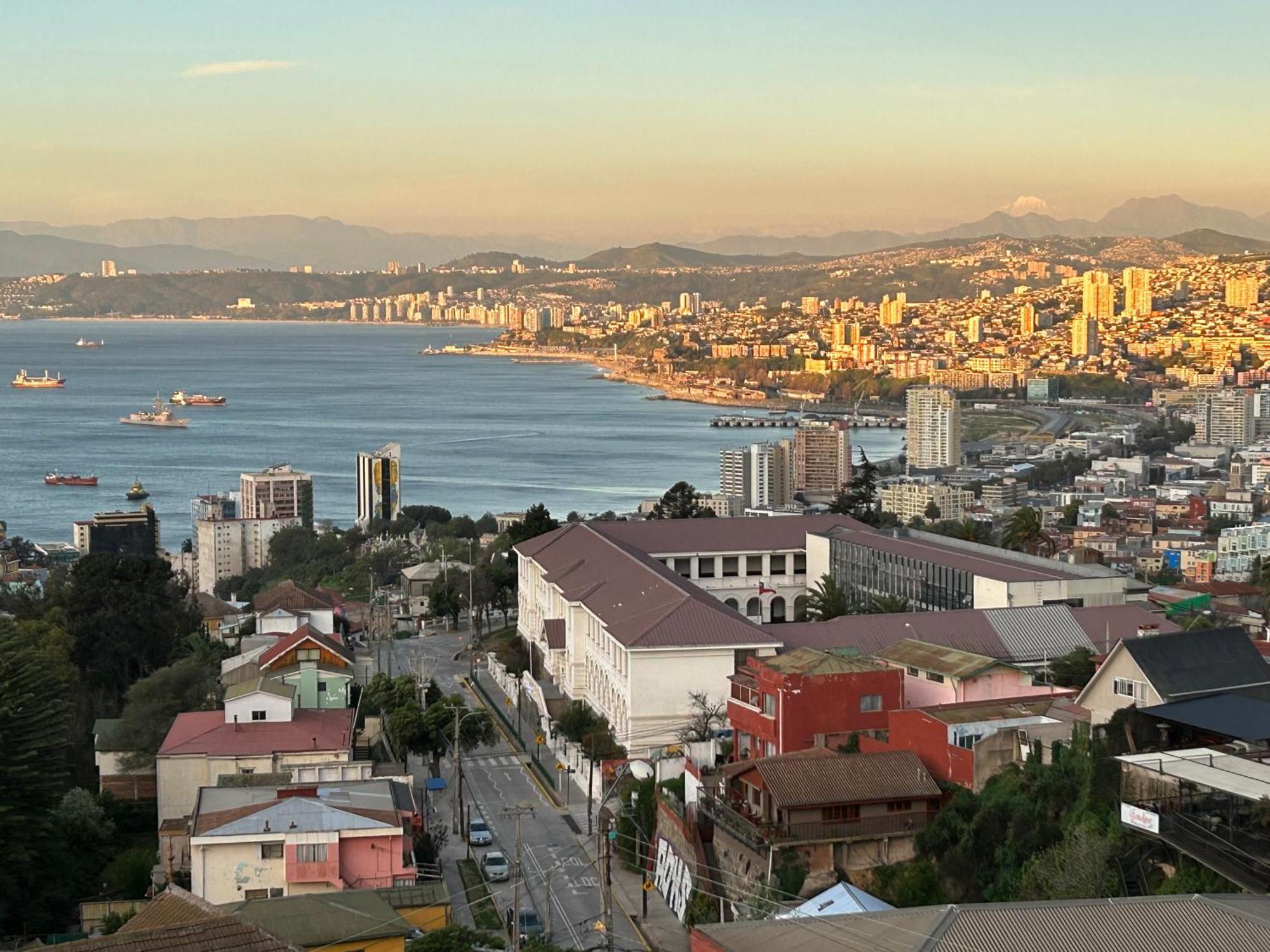 Hotel Faro Azul Valparaiso Cerro Alegre Ngoại thất bức ảnh